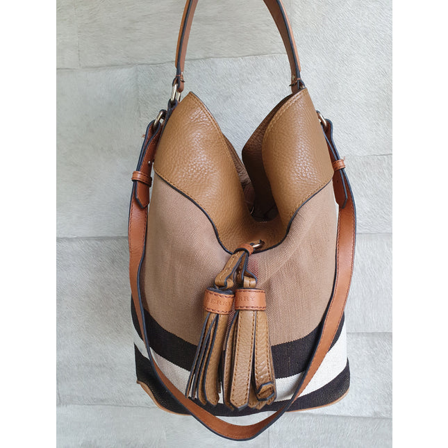 Burberry bucket bag