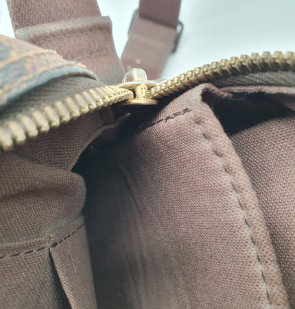 Louis Vuitton Damier Ebene shelton messenger bag