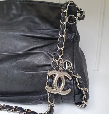 Chanel chain crossbody bag