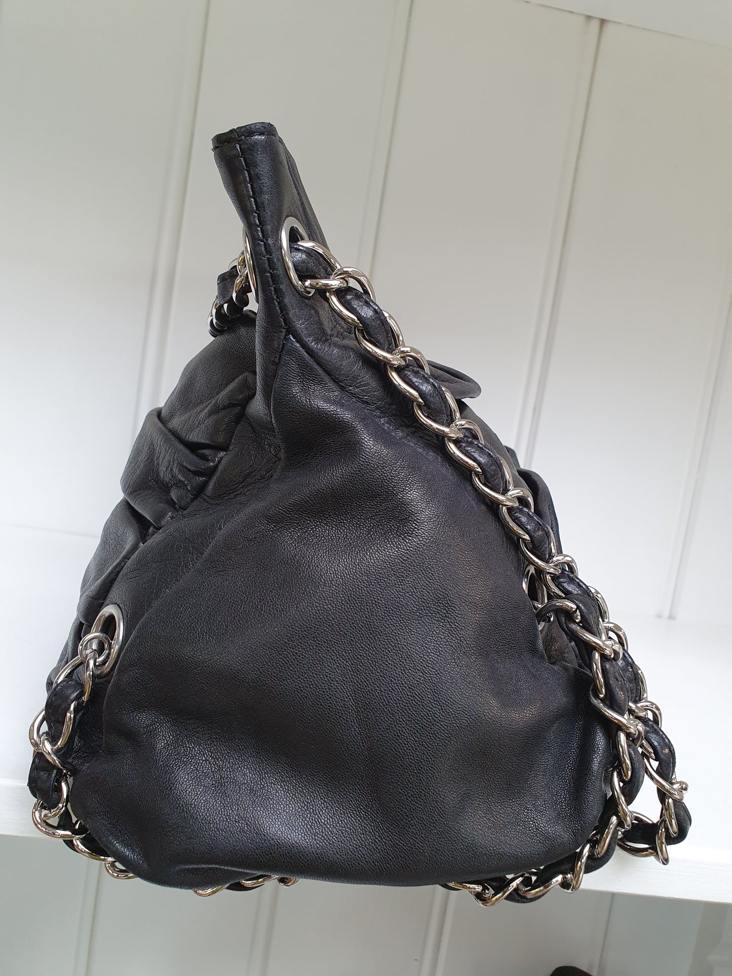 Chanel chain crossbody bag