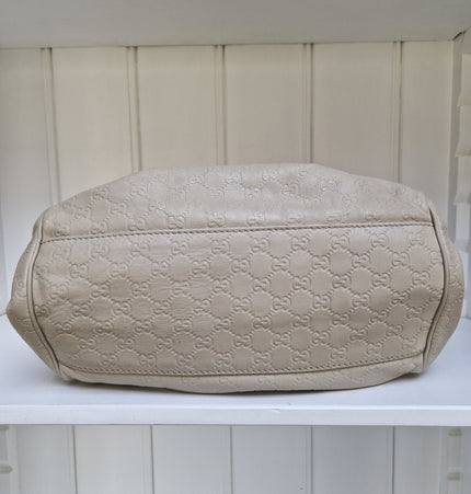 Gucci sukey leather handbag