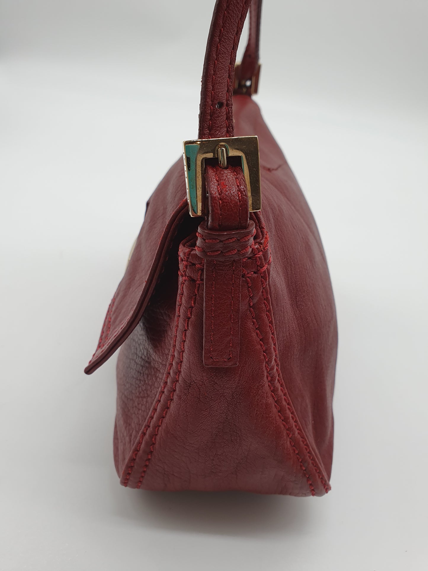 Fendi baguette leather shoulder bag