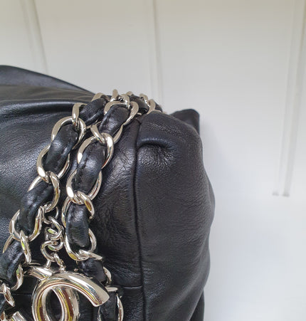 Chanel chain crossbody bag