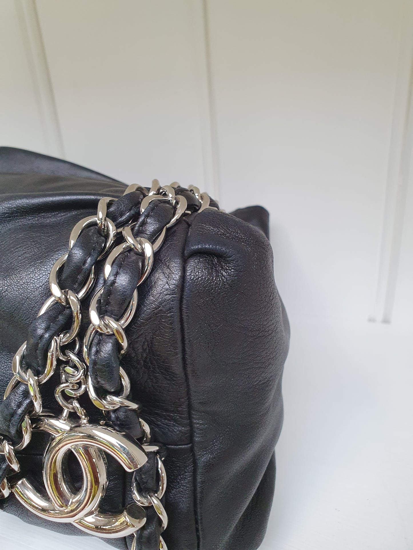 Chanel chain crossbody bag