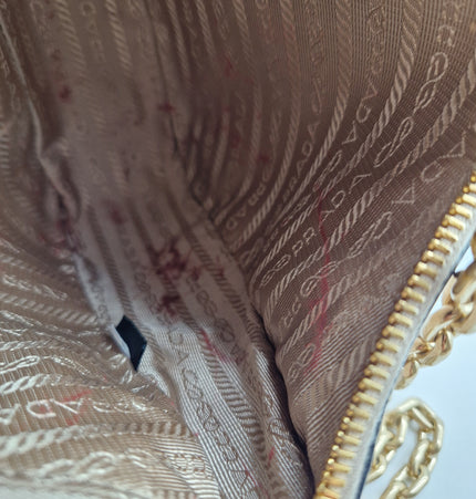 Prada 2000 re edition bag