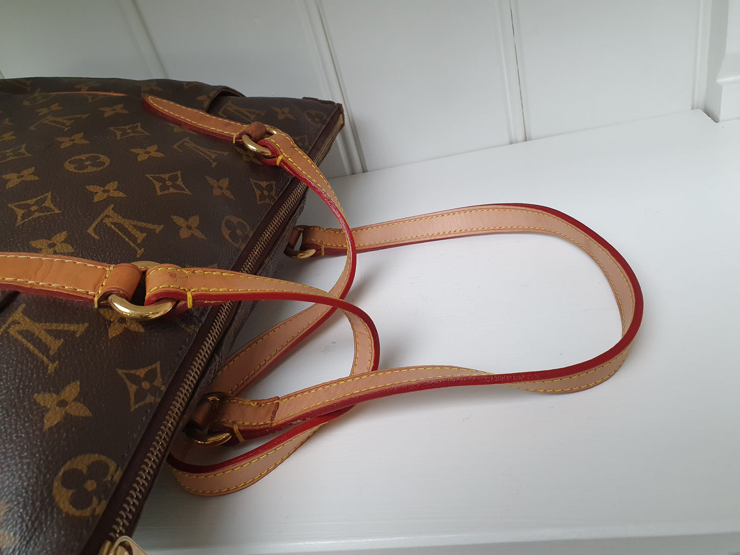 Louis vuitton totally handbag