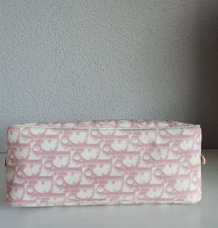 Dior trotter pouch with added chain strap