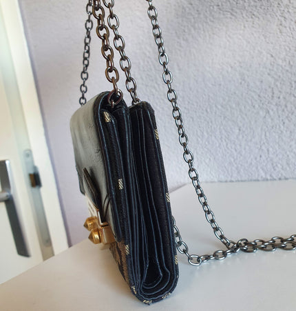 Givenchy Geldbörse mit zusätzlichem Kettenriemen