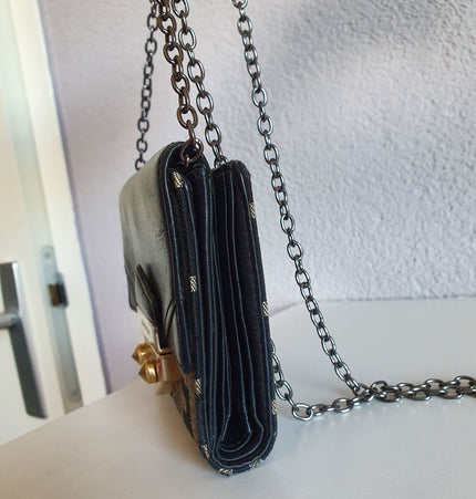 Givenchy Geldbörse mit zusätzlichem Kettenriemen