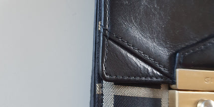 GIVENCHY  wallet with add chain strap