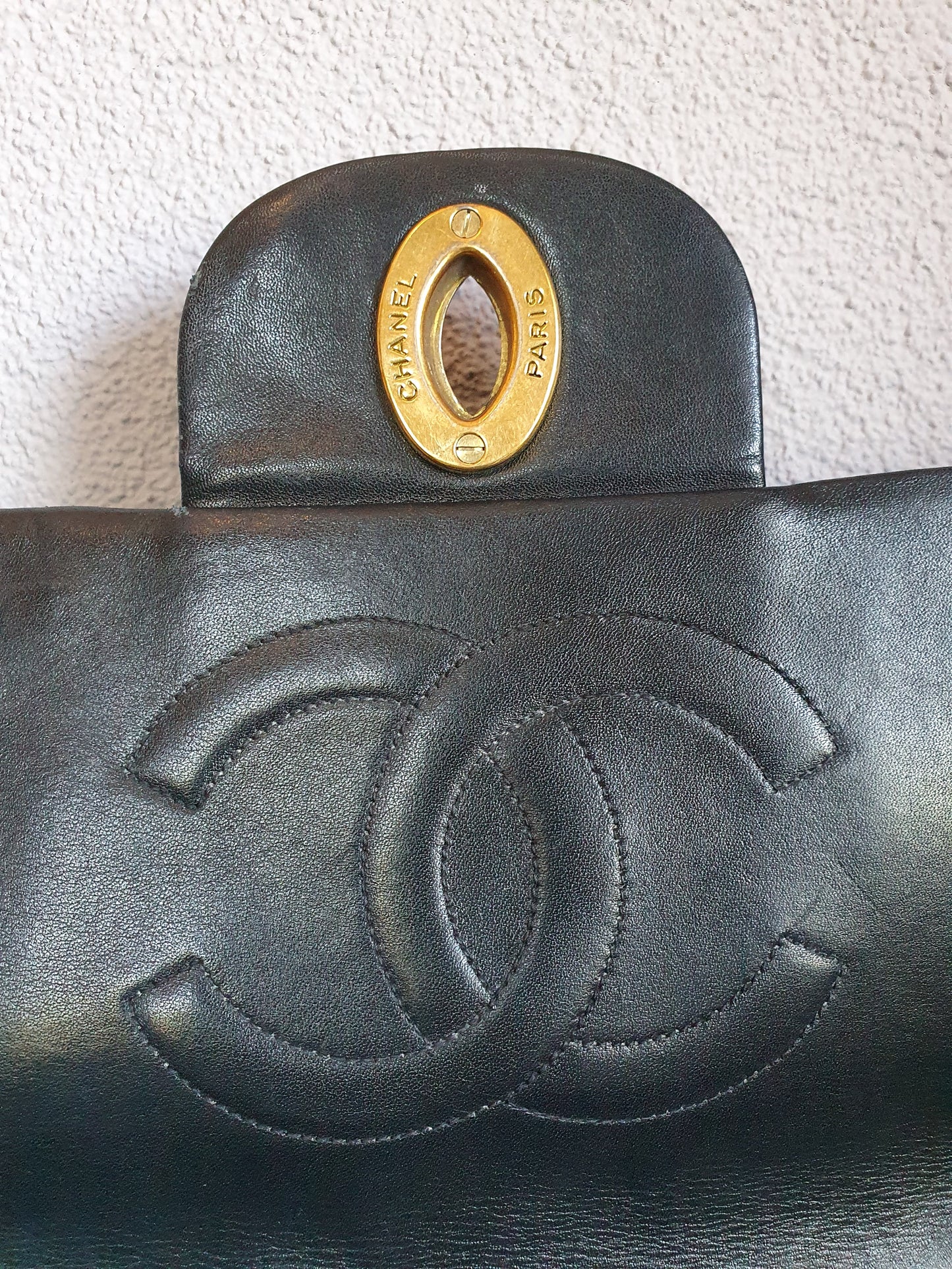 Chanel timeless classic jumbo vintage flap Crossbody bag