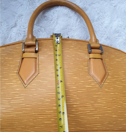 Louis Vuitton jasmine epi leather handbag