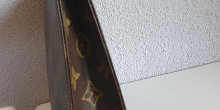 Louis Vuitton pochette toiletries