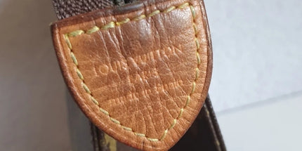 Louis Vuitton pochette toiletries